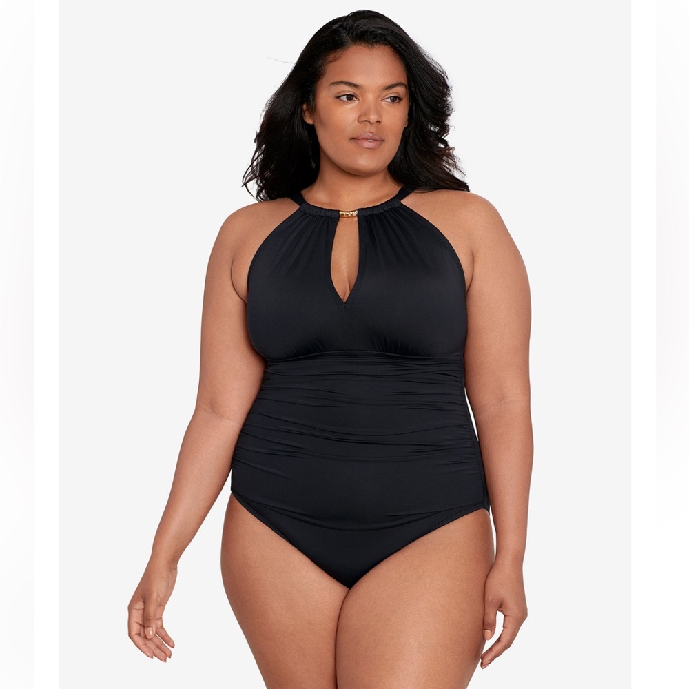 Lauren Ralph Lauren Women’s Plus Size Halter Neck One Piece Swimsuit Size 22W